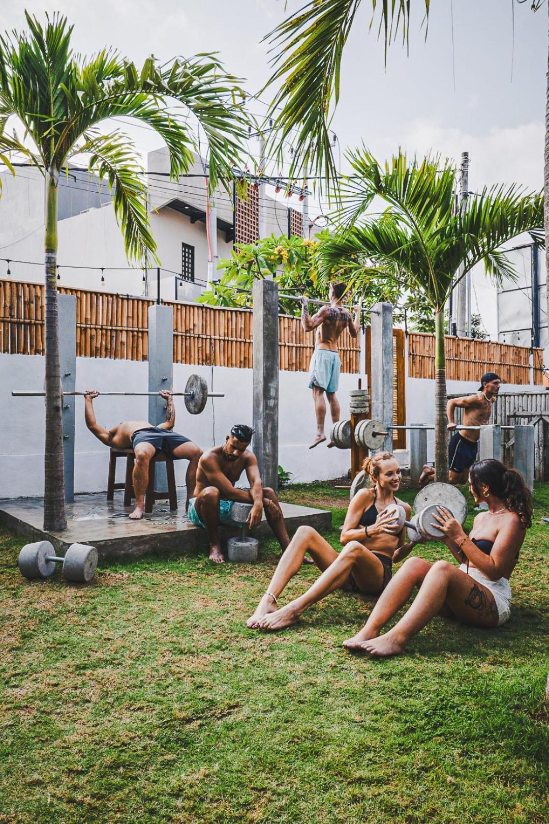 Clandestino Hostel Canggu Exterior photo